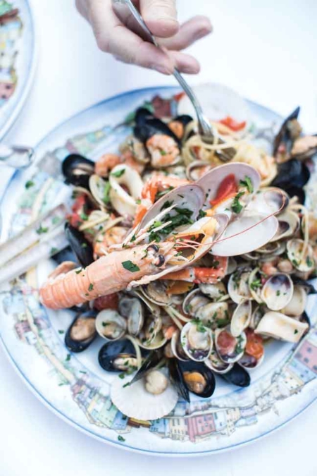 Longshort Linguine With Seafood